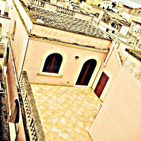 Salento Centro Storico 安德拉诺